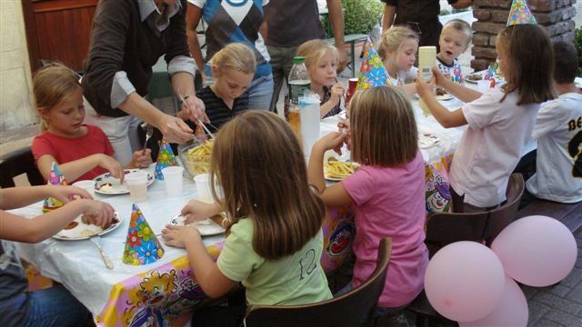 Plezier met de pony's op Manege Meijer
