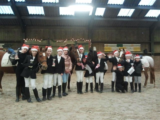 Kerstwedstrijd op de manege